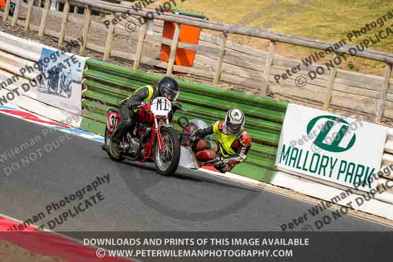 Vintage motorcycle club;eventdigitalimages;mallory park;mallory park trackday photographs;no limits trackdays;peter wileman photography;trackday digital images;trackday photos;vmcc festival 1000 bikes photographs